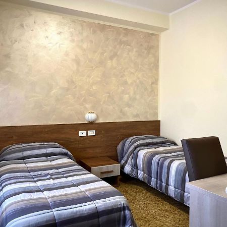Hotel Vallisdea Sala Consilina Luaran gambar